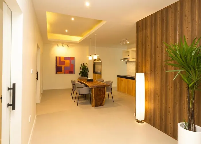Apartment 3 Bedrooms For 5 Guests In The Heart Of Sathorn