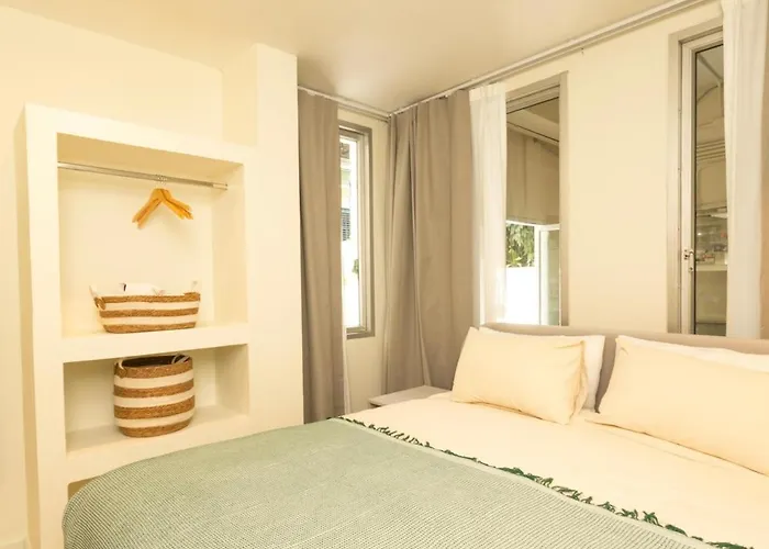 3 Bedrooms For 5 Guests In The Heart Of Sathorn Apartment