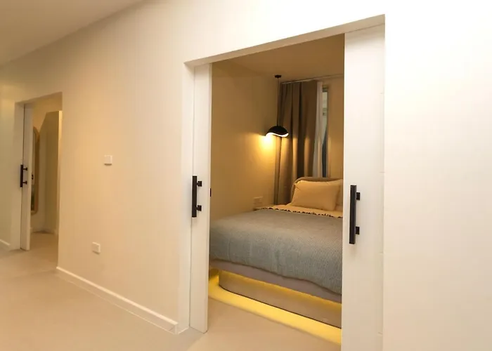 3 Bedrooms For 5 Guests In The Heart Of Sathorn Apartment *