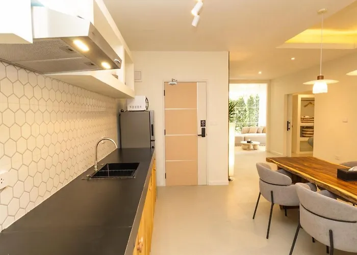 3 Bedrooms For 5 Guests In The Heart Of Sathorn * Bangkok