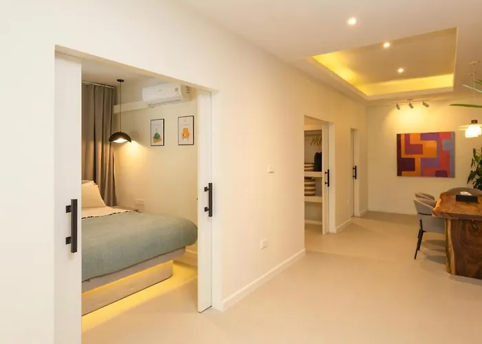 3 Bedrooms For 5 Guests In The Heart Of Sathorn Apartment Bangkok