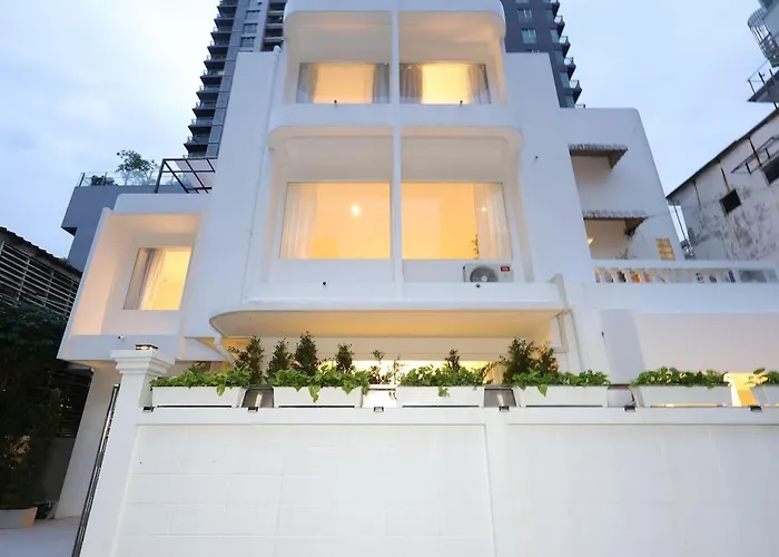 Apartment 3 Bedrooms For 5 Guests In The Heart Of Sathorn